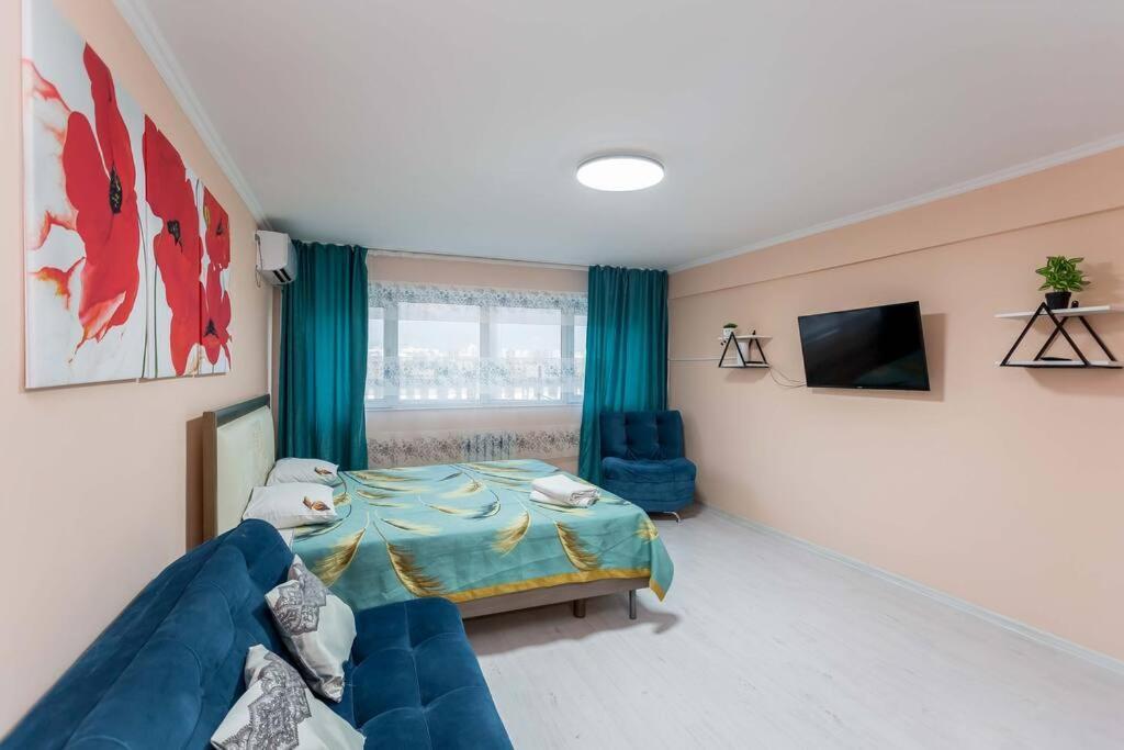 Квартира С Видом На Горы Almaty Ngoại thất bức ảnh