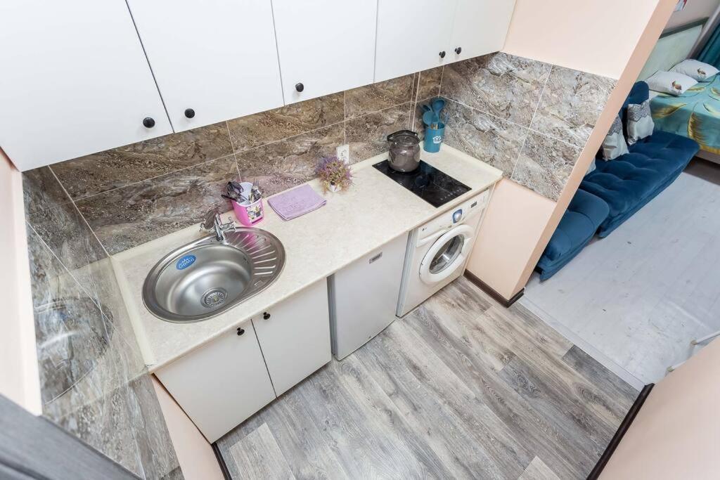 Квартира С Видом На Горы Almaty Ngoại thất bức ảnh
